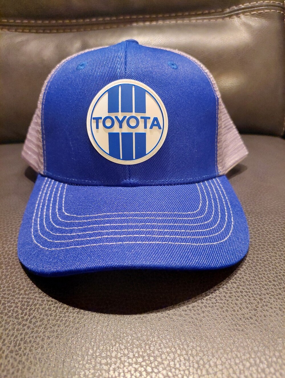 Genuine Toyota Adjustable Adult Baseball Style Cap Hat One Size Blue/Silver Mesh
